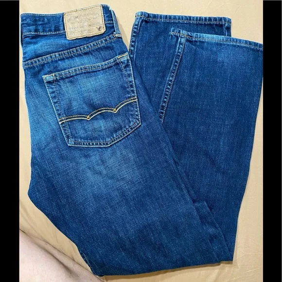 American Eagle 🦅 Outfitters relaxed straight jeans size 30 x 34 MINT - Picture 1 of 8